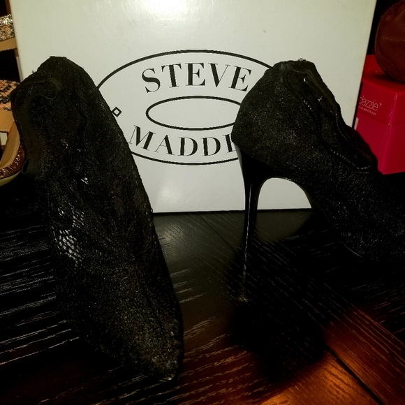 Shoes - Picture 1 of 1